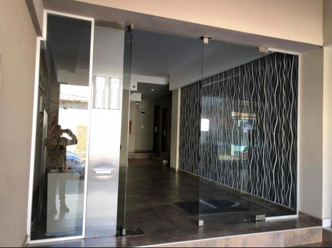 Departamento Amoblado Temporario- Posadas Mdz 6D Ngoại thất bức ảnh